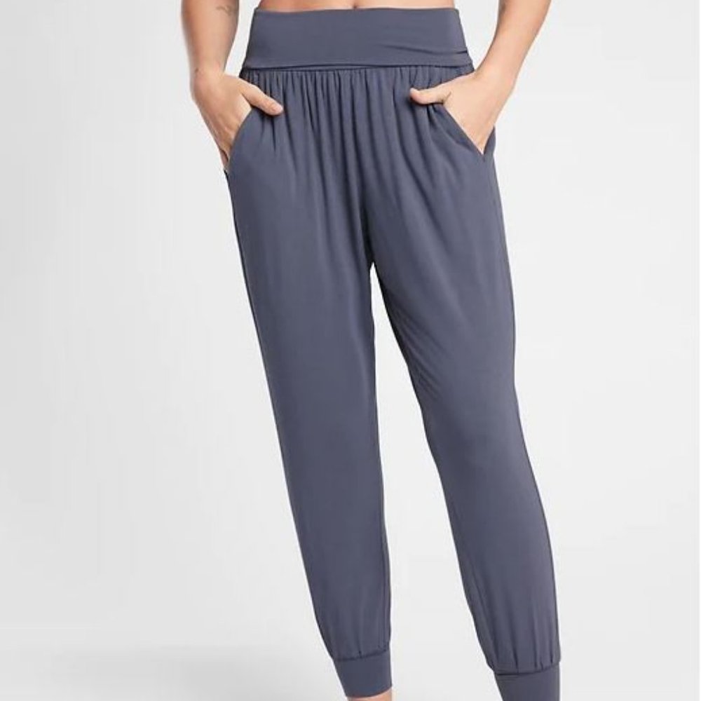 Athleta | Studio Jogger Medieval Violet Size XXS